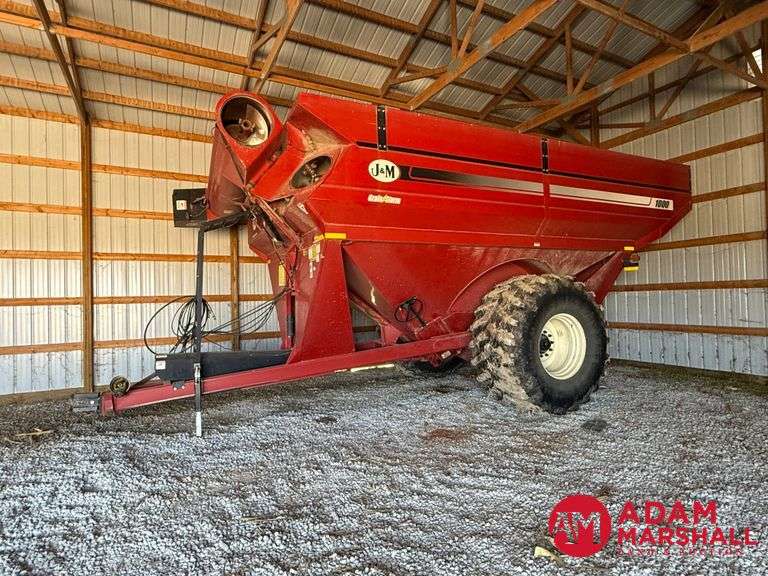 2019 J & M 1000 GrainStorm Grain Cart