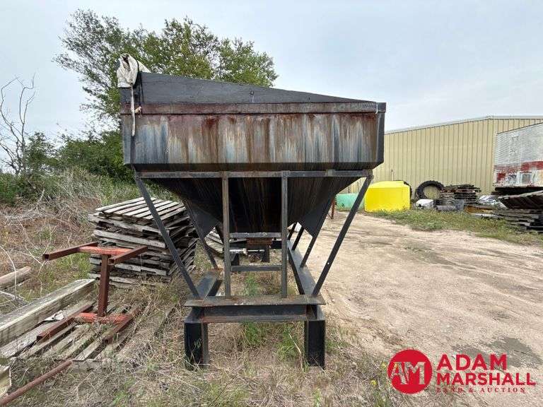 Steel Cone Bottom Bulk Tank - 4FT X 8FT