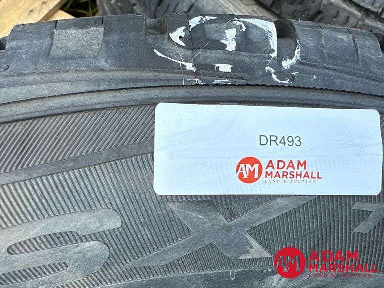 (1) USED Mastercraft, Courser Tire - HSX, 255/55R20