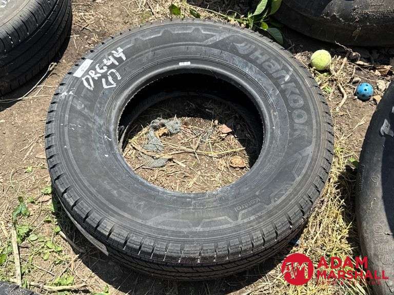(1) NEW Hankook, Dynapro HT Tire - LT245/75R16
