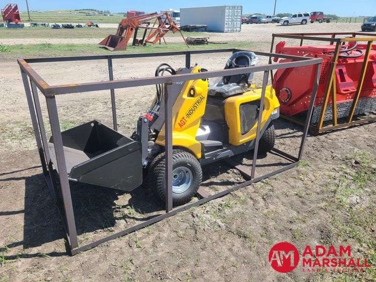 Unused 2024 CF Industries HR230 Skid Steer - Gasoline