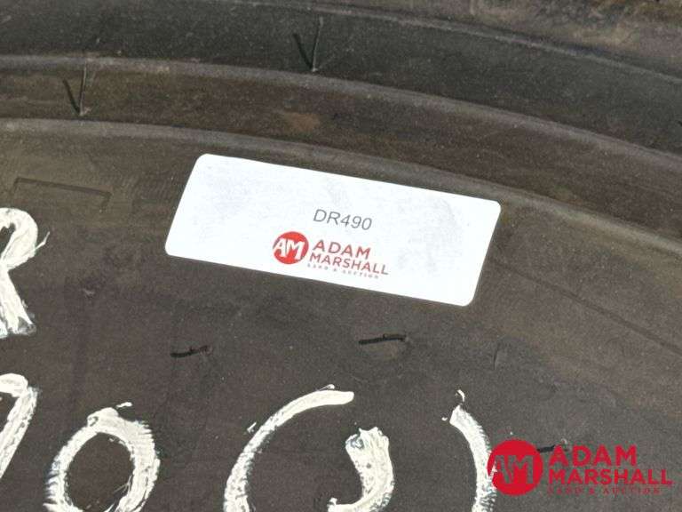 (2) NEW Kumho Tires - 285/75R24.5