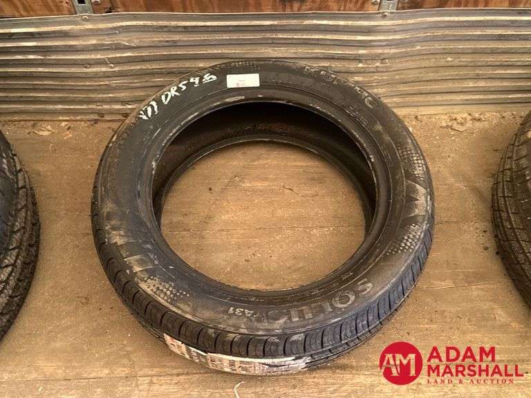 (1) NEW Kumho, Solas Tire - 215/15R17