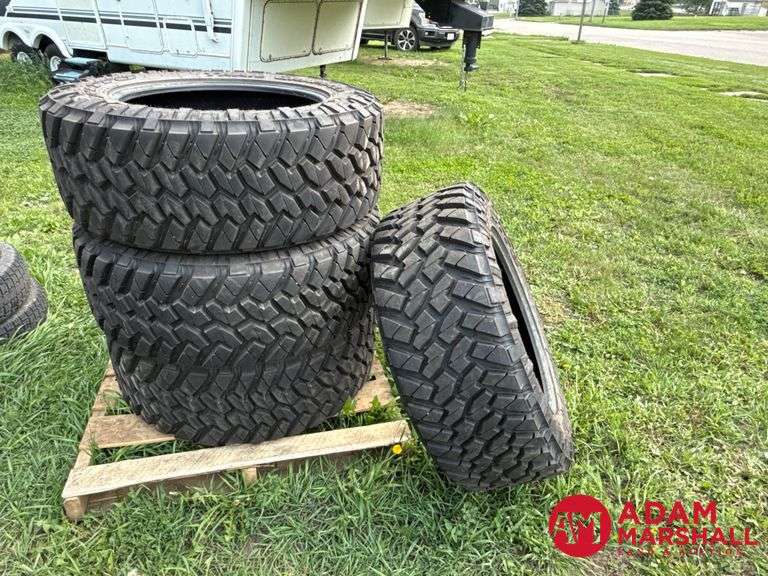 (4) NEW Nitto, Trail Grappler Tires - 37X13.50R22LT
