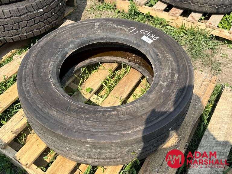(1) NEW Bridgestone Tires -  265/70R19.5