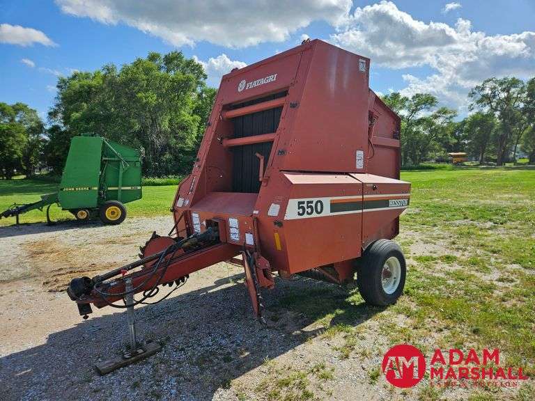 Hesston  550  Baler