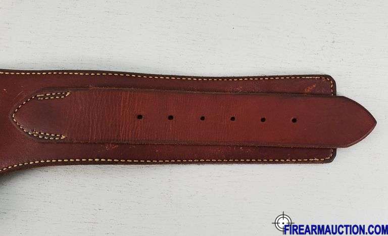 Safariland Leather Revolver Holster (43  22 Cal SA) & Seigle's Gun Belt (361 32 22)