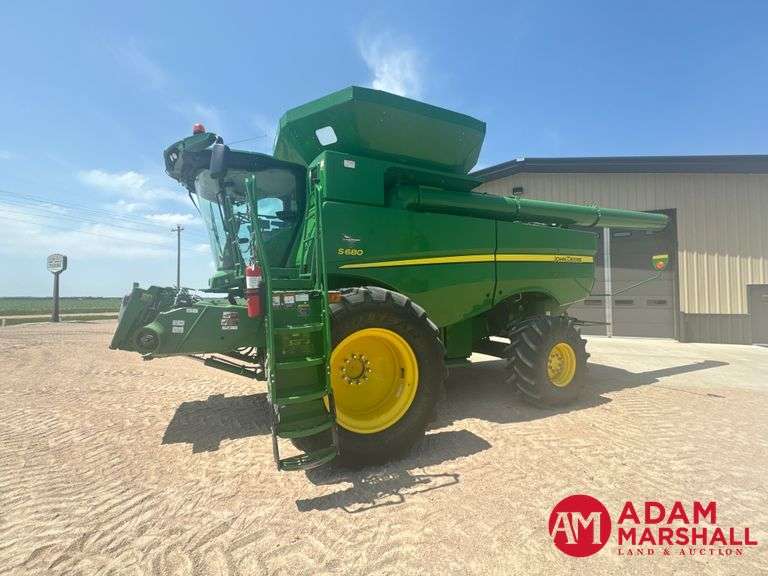 2016  John Deere  S680  Combine