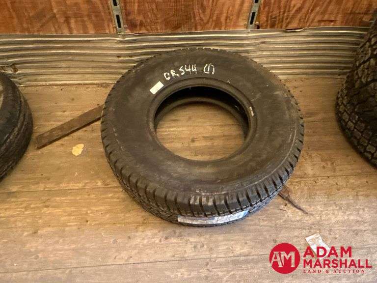 (1) NEW Thunderer, Ranger Tires - A/T, LT285/75R16