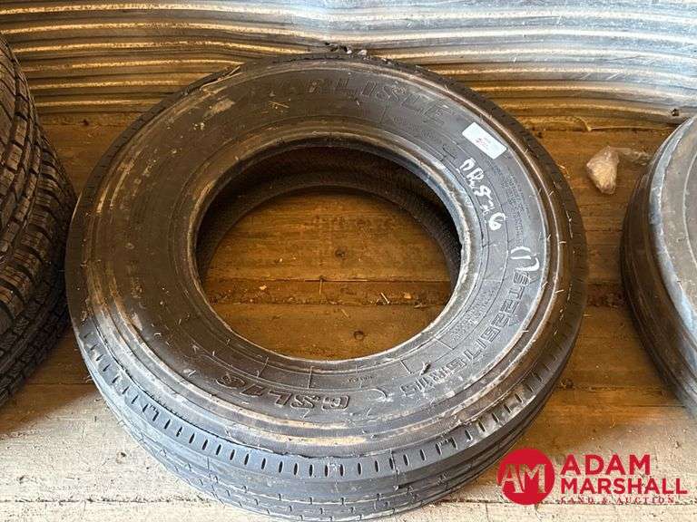 (1) NEW Carlisle Tire - CSL16, ST225/75R15