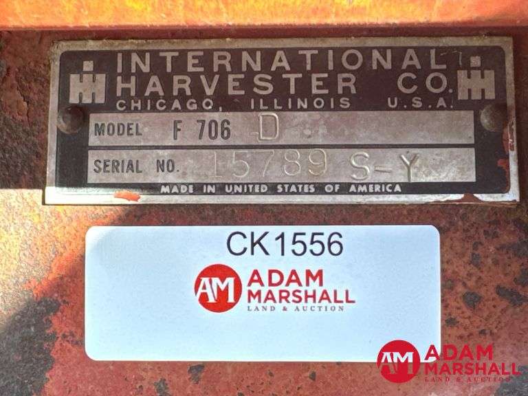 1964  Farmall  706  Tractor w/ Loader & Blade - Diesel