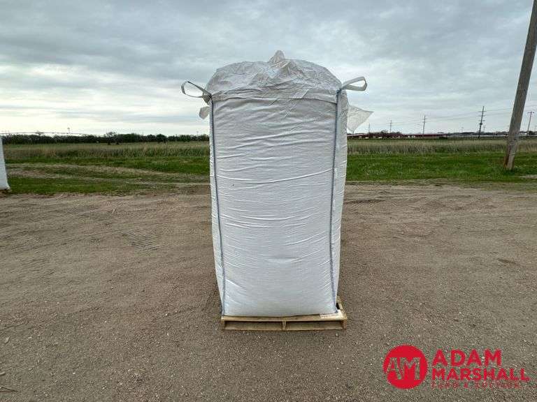 (2) Cedar Stixs Premium Cedar Fiber Bedding (sold 2 x bid)