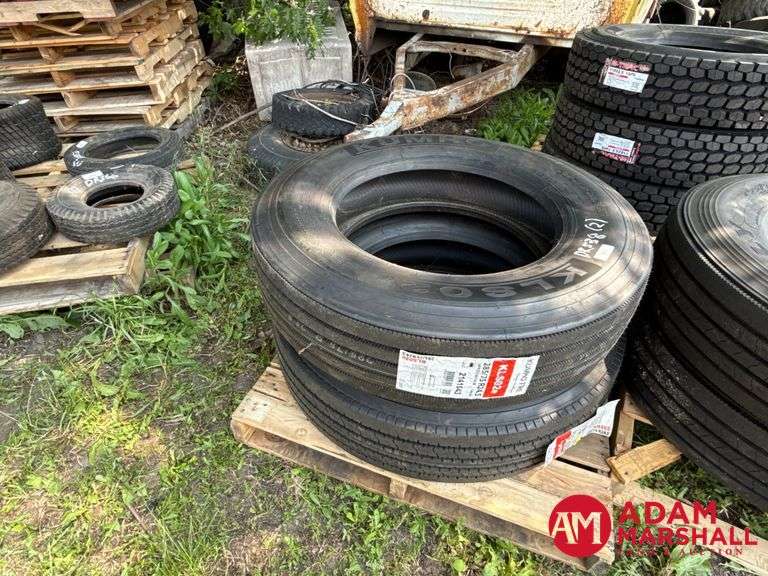 (2) NEW Kumho Semi Tires - 285/75R24.5