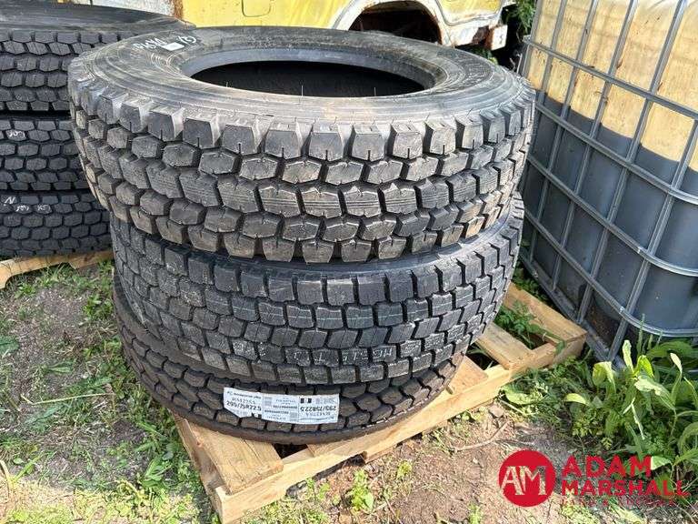 (3) NEW tires - 295/75R22.5