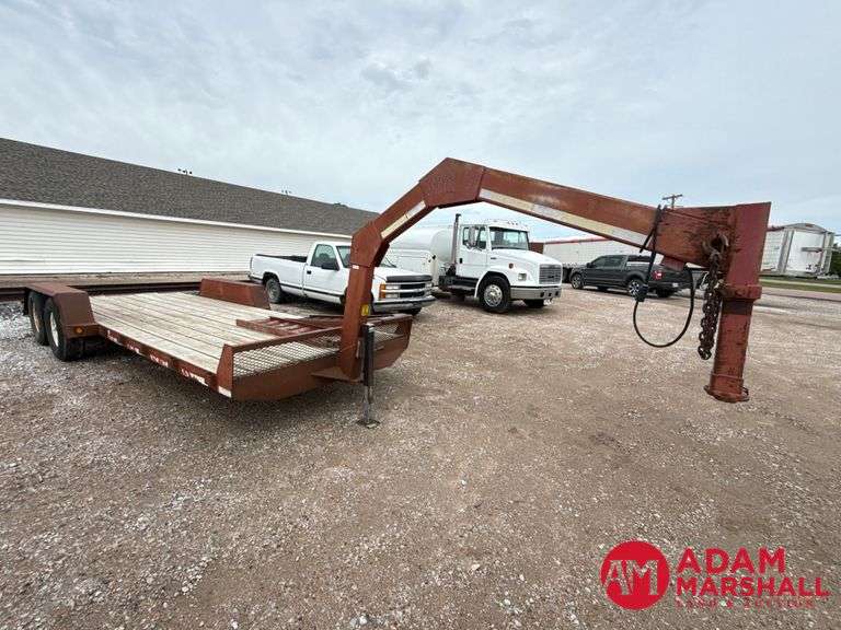 2001  Ram   Lowrider  Gooseneck Flatbed Trailer - 25FT
