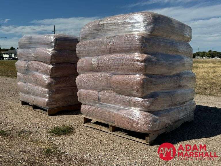 (60) Cedar Stixs Premium Cedar Fiber Bedding (sold 60 x bid)