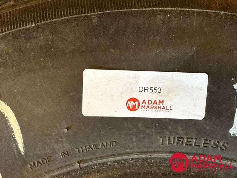 (1) NEW Maxxis Tire - M8008, ST185/80R13