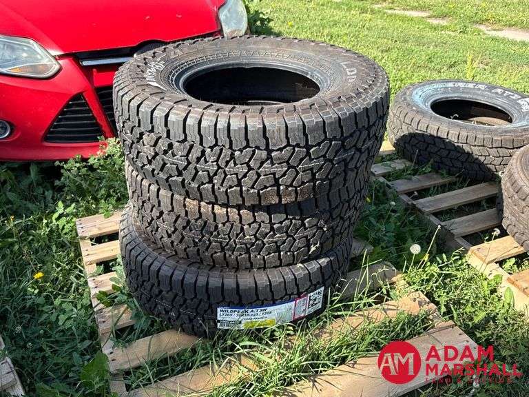 (3) NEW Falken, Wildpeak Tires -  LT265/75R16