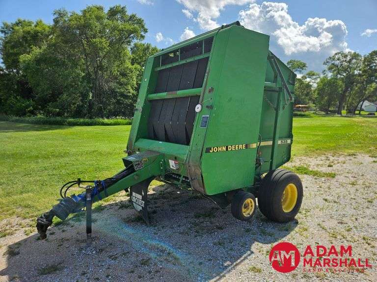 John Deere  535  Baler