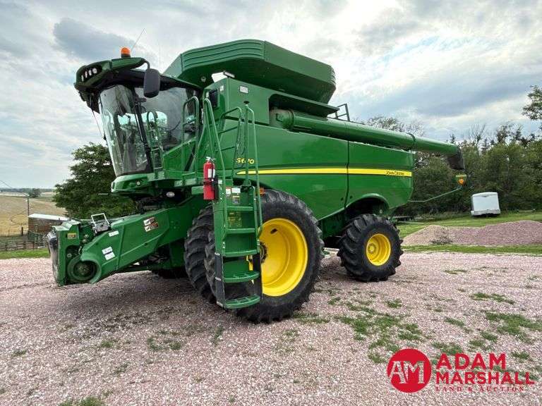 2014  John Deere  S670  Combine