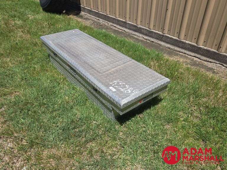 Tractor Supply  Cross Bed  Tool Box