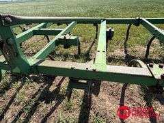 John Deere  1600  Chisel Plow - 16FT