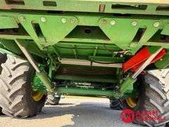 2017 John Deere S680 Combine