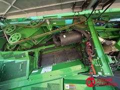 2017 John Deere S680 Combine