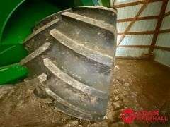 2014 J & M 1050 GrainStorm Grain Cart