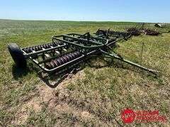John Deere  Roller Packer