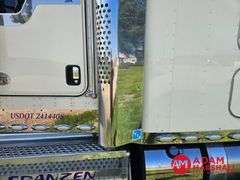 2022  Kenworth  W900  Semi Truck