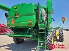 2016  John Deere   S660  Combine - 4WD