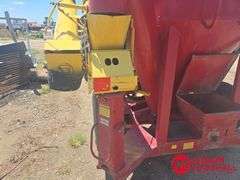 1986  New Holland  355  Grinder Mixer