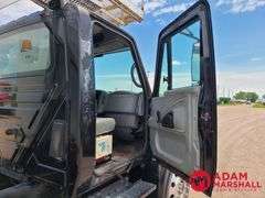 2006  International  4400  Boom Bucket Truck