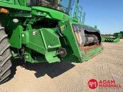 2017 John Deere S680 Combine