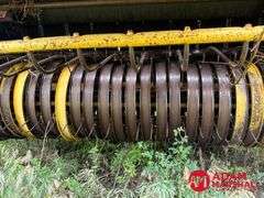 New Holland  660  Round Baler