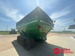 2014  Brent  1396  Grain Cart