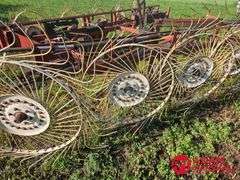 Hesston  3982  12 Wheel Rake