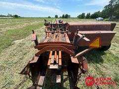 New Holland  268  Square Baler