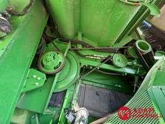 2017 John Deere S680 Combine