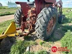 1964  Farmall  706  Tractor w/ Loader & Blade - Diesel