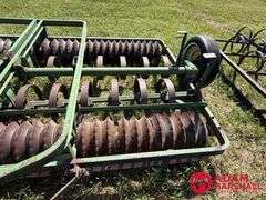 John Deere  Roller Packer