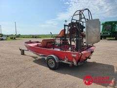 1970  Combee  Airboat w/ Trailer - 15 FT