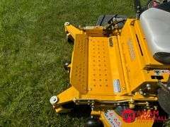 2016  Hustler  Raptor  Flip-Up Zero Turn Lawn Mower - 48IN