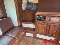 2013  Shadow   4 Horse Trailer w/ Living Quarters   - 42FT