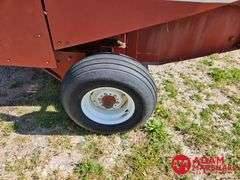 Hesston  550  Baler
