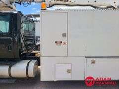 2006  International  4400  Boom Bucket Truck