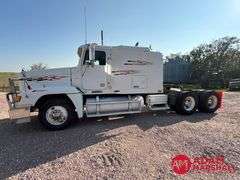 1996  Freightliner  FLD 120  Semi Truck