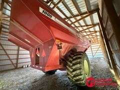 2019 J & M 1000 GrainStorm Grain Cart