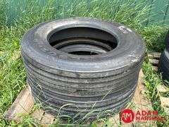 (2) NEW Kumho Tires - 285/75R24.5